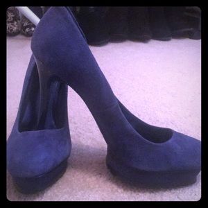 BCBG heels